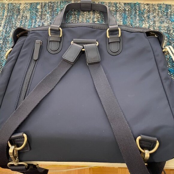 NEW✅🎒Radley London Medium Convertible Backpack - Picture 2 of 5